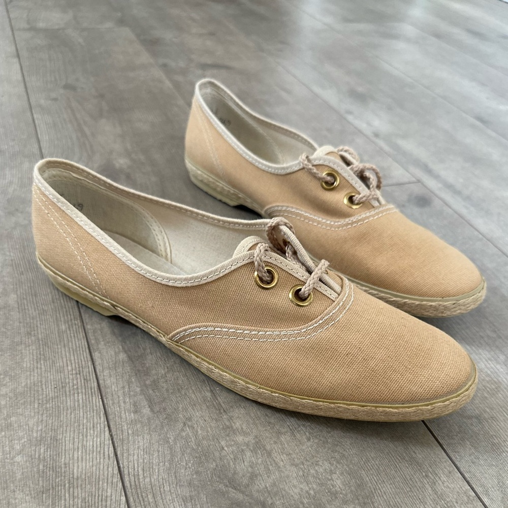 Vintage 70s/80s women’s espadrilles canvas shoes lace up flats women’s size 9.5N